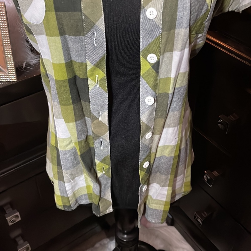 Top - Picture 3 of 8